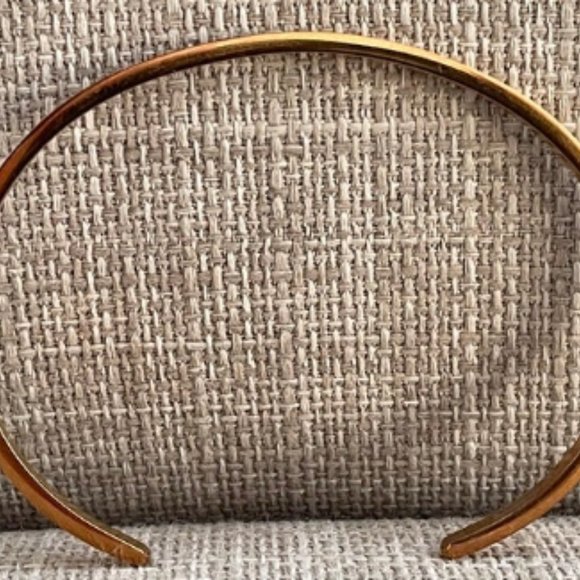 Valentine's Day Mantraband Bracelet Gold Tone "I love You To The Moon and Back" - Picture 12 of 12